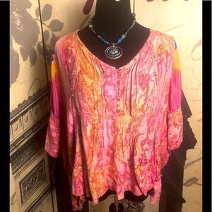 Beautiful vintage blouse by Shop Therapy